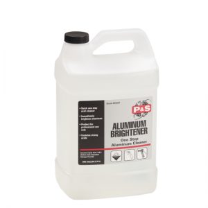 Descripción: Un galón de aluminio abrillantador limpiador de aluminio de un solo paso en fondo blanco.
