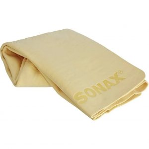 Descripción: Un Sonax Paño de gamuza sintética, toalla multiusos - 43 x 32 cm amarillo con la palabra Sonax en él.